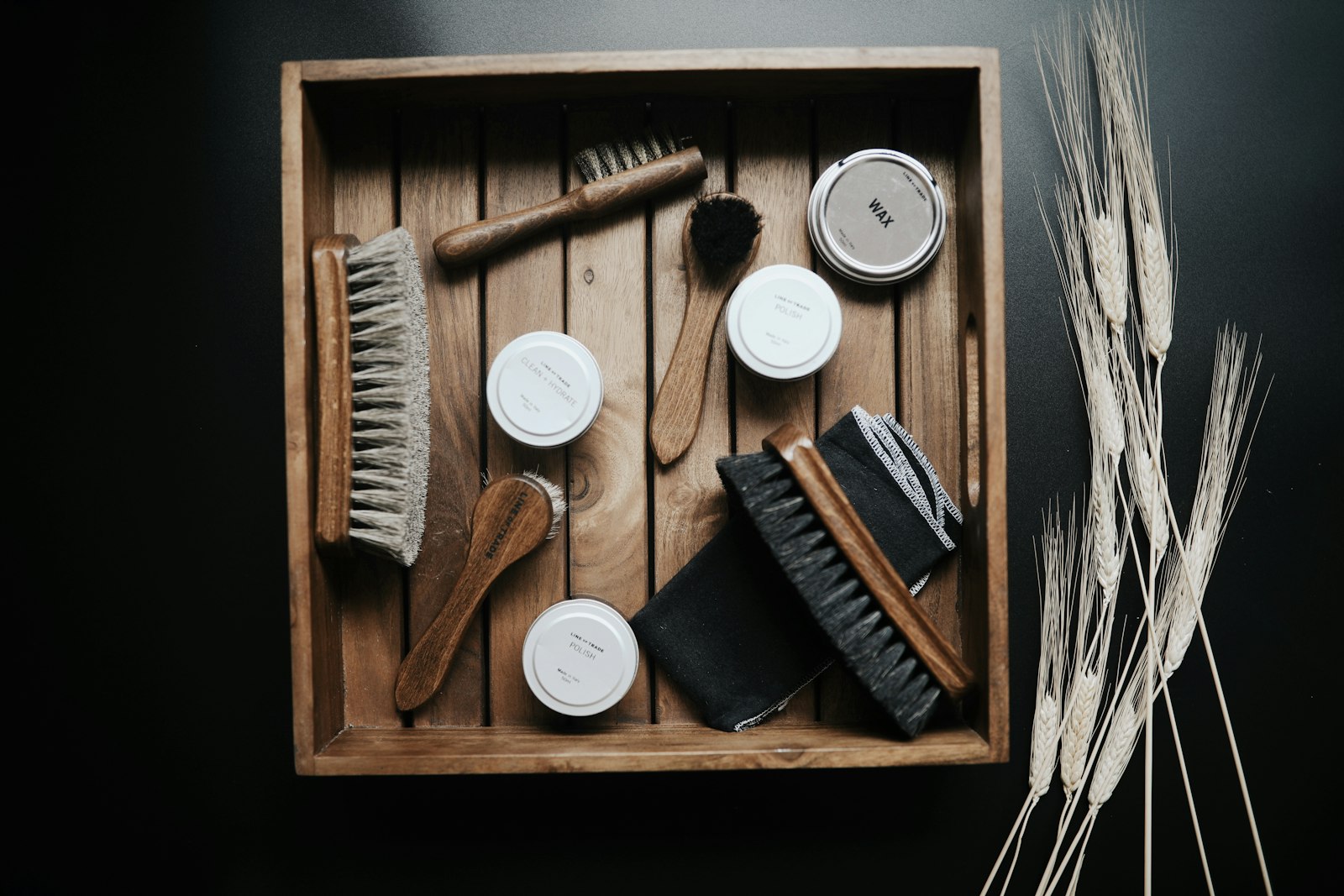 Brosses de cirage et accessoires de cordonnier