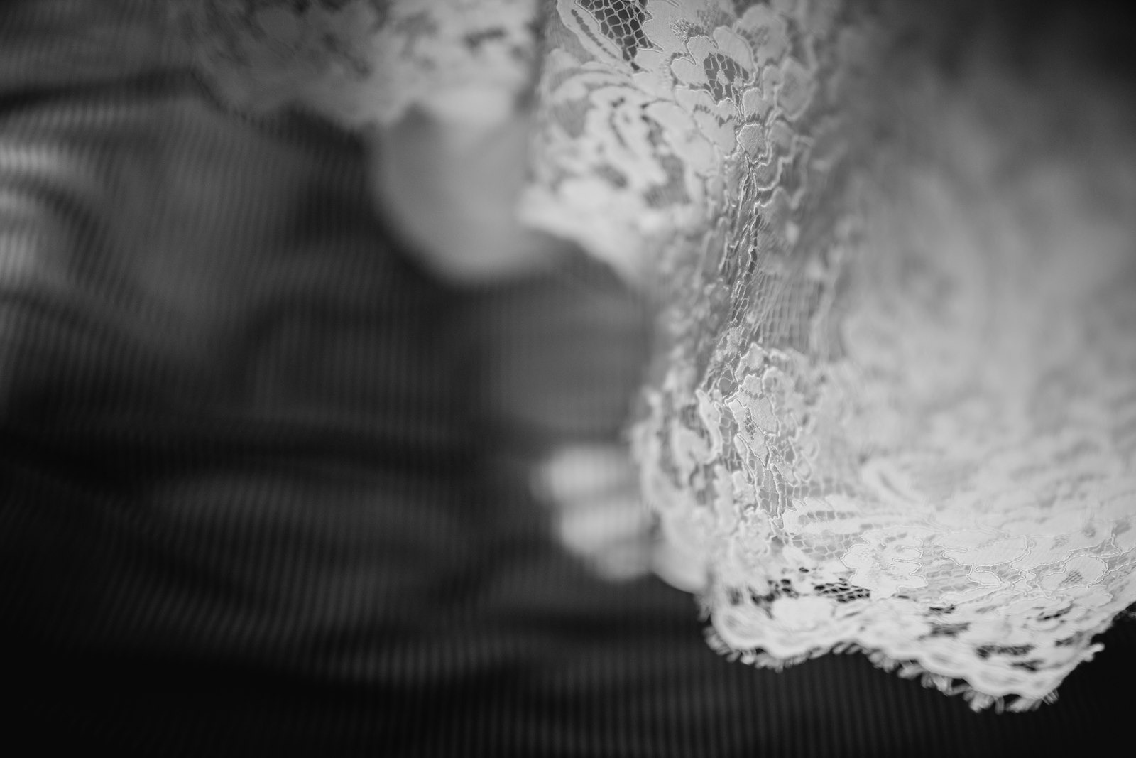 Atelier de couture pour essayage de robe de mariée