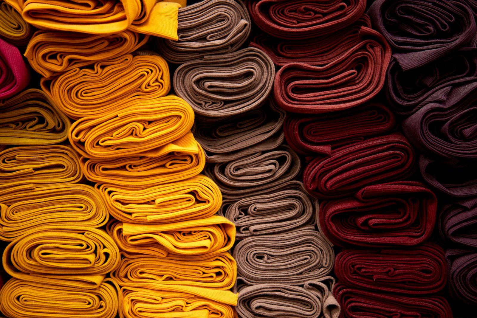 Palette de couleurs et de teintures pour le cuir